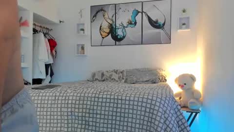 Wendy Alex online show from 9, 2, 2025