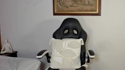 Wendy Marshall  online show from 27, 3, 2026