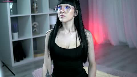 Snapshot of wendyyluv chatting on 5, 1, 2026 Wendy online show from 5, 1, 2026