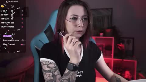 little girl who is always rightLisa online show from 19, 2, 2025