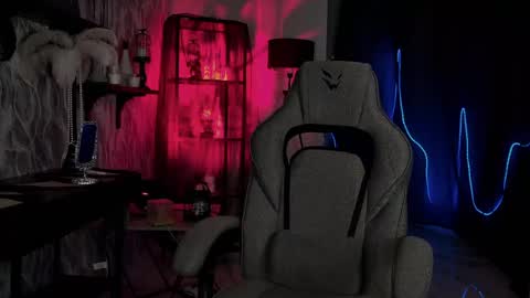 little girl who is always rightLisa online show from 19, 5, 2026