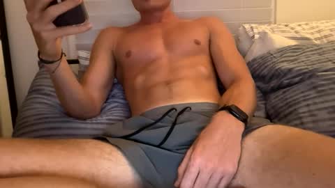 Snapshot of weston22w chatting on 30, 5, 2026 College Curious online show from 30, 5, 2026