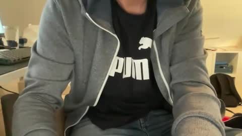 wet_adidasboy online show from 15, 9, 2025