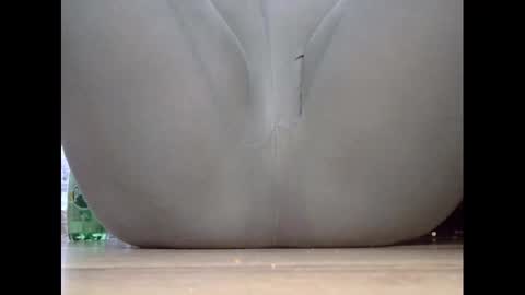 Snapshot of wet_pants2022 chatting on 3, 2, 2025 wet_pants2022 online show from 3, 2, 2025