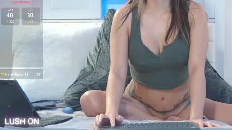 Snapshot of wet_pussyasian chatting on 13, 12, 2024 WetPussyAsian online show from 13, 12, 2024