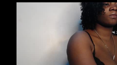 Snapshot of wetmypussy02 chatting on 20, 10, 2025 wetmypussy02 online show from 20, 10, 2025