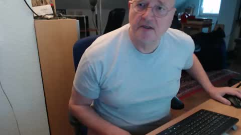 WeTwo online show from 16, 11, 2025