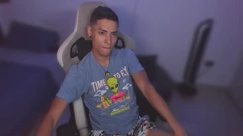 Snapshot of wexx_ chatting on 16, 10, 2025 wex online show from 16, 10, 2025