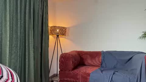 Snapshot of whatpeachy chatting on 8, 7, 2026 Aleska online show from 8, 7, 2026