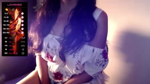 Snapshot of whisperingfire chatting on 29, 11, 2025 Mel online show from 29, 11, 2025