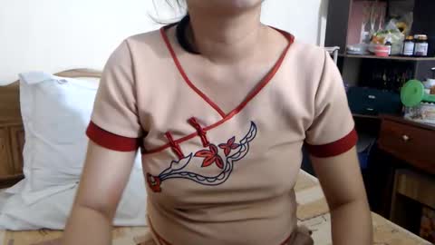 Snapshot of whisperinrain chatting on 8, 6, 2026 whisperinrain online show from 8, 6, 2026