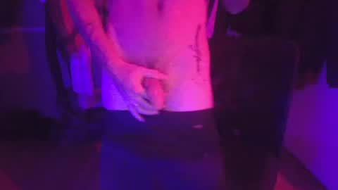 whispersonhickory online show from 18, 12, 2024