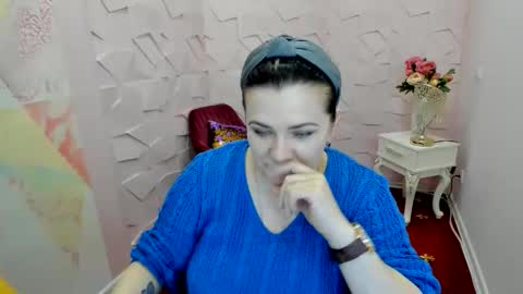 white__queen_ online show from 4, 6, 2026