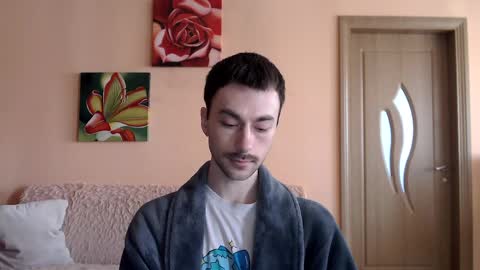 Tom online show from 2, 4, 2026