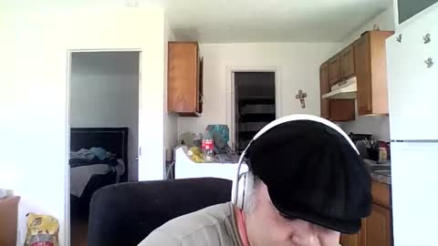 Snapshot of whiteboyguidx chatting on 19, 12, 2025 Tony Floyd online show from 19, 12, 2025