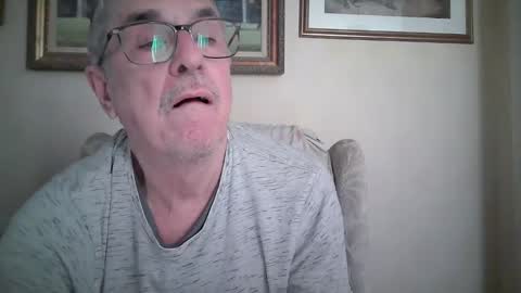 Snapshot of whitebriefs009 chatting on 16, 9, 2025 whitebriefs009 online show from 16, 9, 2025