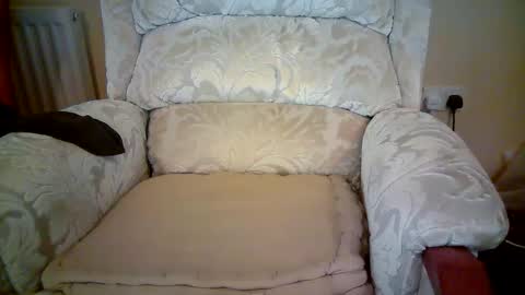 Snapshot of whitebriefs009 chatting on 24, 11, 2025 whitebriefs009 online show from 24, 11, 2025