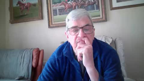 whitebriefs009 online show from 4, 5, 2026