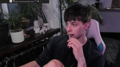 Gus online show from 5, 3, 2025