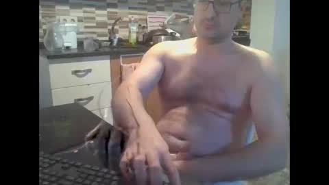 Snapshot of whitelion19666 chatting on 22, 10, 2025 erhandemirci1987 online show from 22, 10, 2025