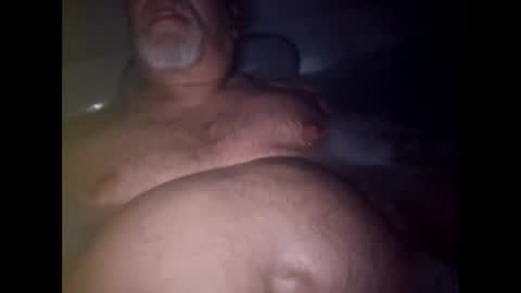 Snapshot of whiteoak19522 chatting on 9, 4, 2026 whiteoak19522 online show from 9, 4, 2026