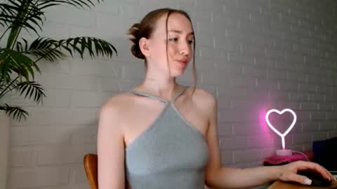 Snapshot of whiteprincessluna chatting on 9, 7, 2026 You wont find me here on Saturdays and Sundays online show from 9, 7, 2026