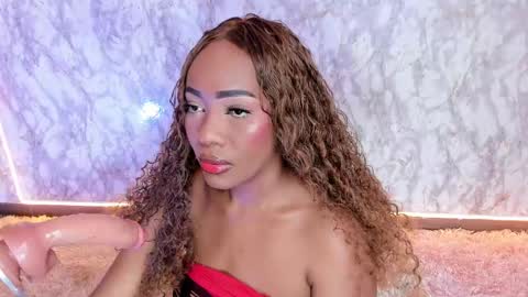 Snapshot of whitneyyfox chatting on 2, 3, 2025 whitneyyfox online show from 2, 3, 2025