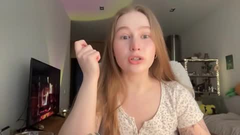 Alisa online show from 15, 2, 2026