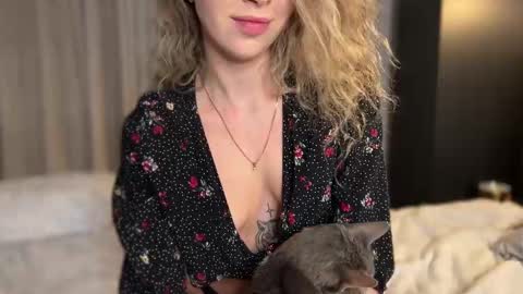 Alice online show from 13, 2, 2025