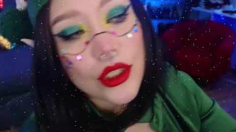 Laura  online show from 25, 12, 2024