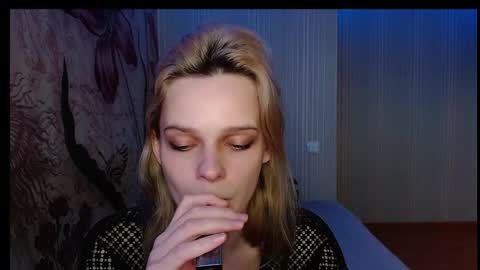 Snapshot of wicky_hey chatting on 23, 9, 2025 Victoria online show from 23, 9, 2025