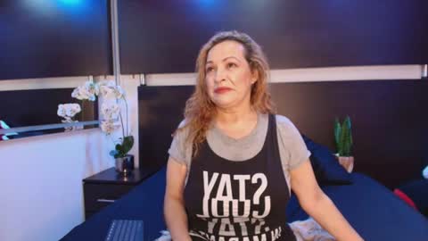 Snapshot of wife_mature chatting on 18, 7, 2026 sussy online show from 18, 7, 2026