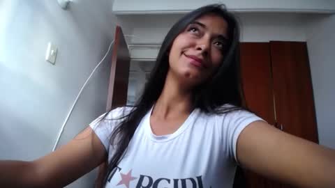 Snapshot of wifhot chatting on 14, 10, 2025 Ilauren online show from 14, 10, 2025