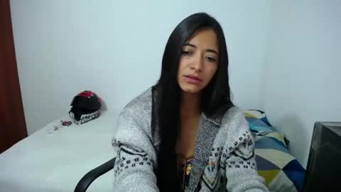 Ilauren online show from 15, 4, 2026