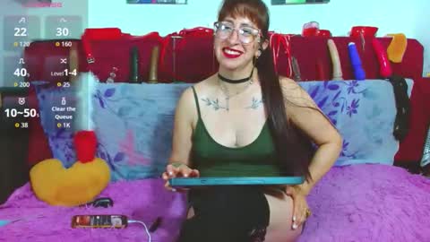 Snapshot of wiktoriabrown69 chatting on 13, 11, 2025 VICTORIA online show from 13, 11, 2025