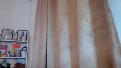 Snapshot of wild_angel08 chatting on 21, 11, 2025 angel online show from 21, 11, 2025