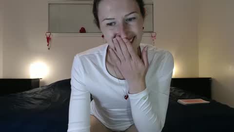 WildRose L - check my Pinned tweet if you dont see me online within 5 minutes after Ive sent email notifications online show from 28, 2, 2025