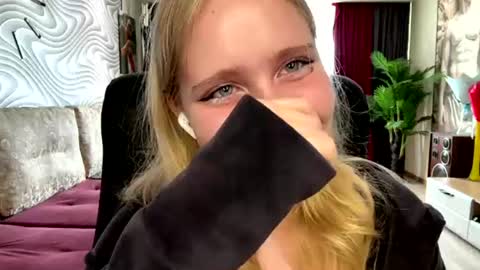 Snapshot of wilhelminafraker chatting on 11, 6, 2026 Anny online show from 11, 6, 2026