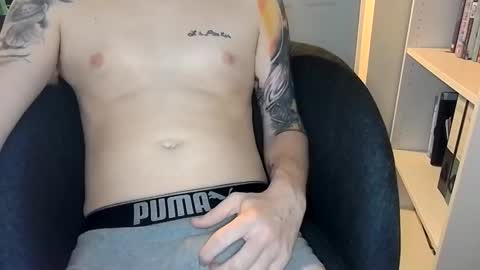 Snapshot of will3046 chatting on 28, 10, 2025 will3046 online show from 28, 10, 2025