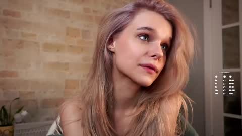 Snapshot of willalwaysloveyouuuuu chatting on 10, 3, 2025 Eva online show from 10, 3, 2025