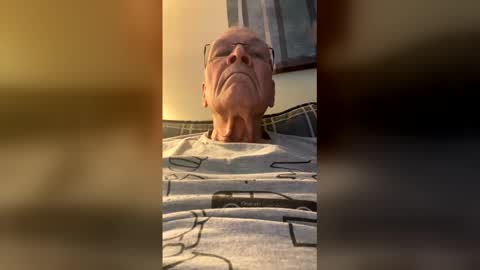 Snapshot of williamduer3 chatting on 15, 2, 2026 williamduer3 online show from 15, 2, 2026