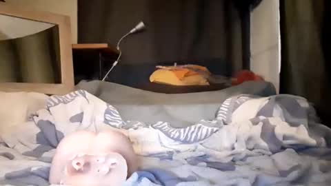 willinganalslut13 online show from 12, 11, 2025