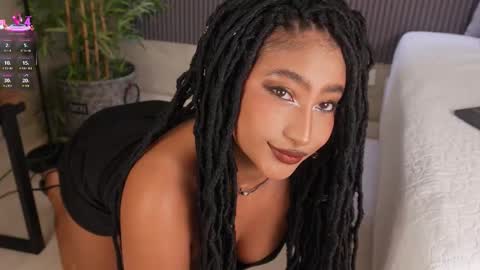 Snapshot of willow_hendrix chatting on 25, 11, 2025 Ms Willow online show from 25, 11, 2025