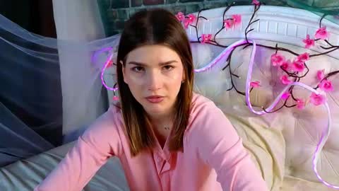 Vicki3 online show from 23, 3, 2026