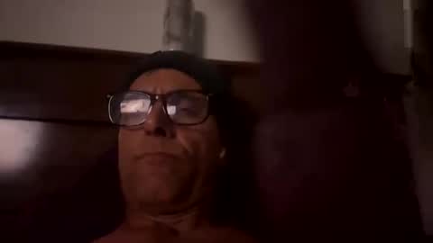 Snapshot of wiludoit chatting on 5, 4, 2026 wiludoit online show from 5, 4, 2026