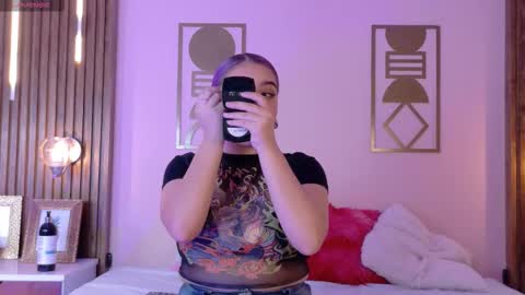 Snapshot of winchester_hanna chatting on 25, 2, 2026 Winchester Hanna online show from 25, 2, 2026