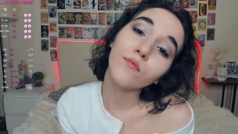 Snapshot of wine_on_lips chatting on 3, 12, 2024 Amalia and Mia online show from 3, 12, 2024