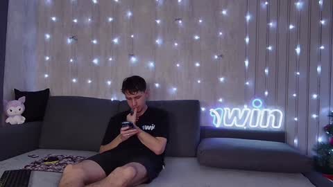 wineandboobs online show from 30, 12, 2024