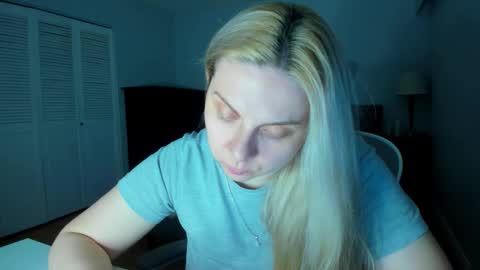 Snapshot of winter_miracle chatting on 13, 5, 2026 Winter Miracle online show from 13, 5, 2026