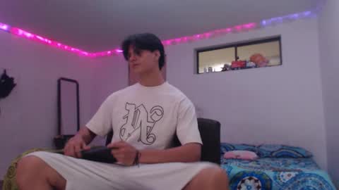 Snapshot of with_ken chatting on 4, 2, 2026 Ken online show from 4, 2, 2026